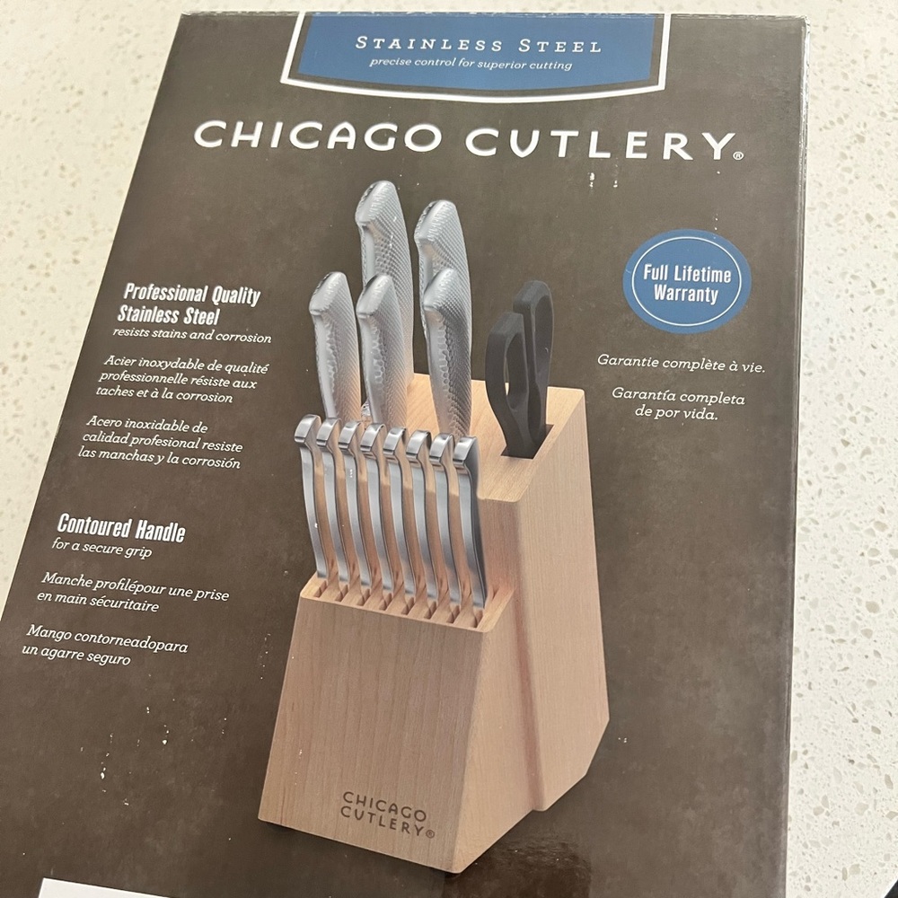 Chicago cutlery knife set